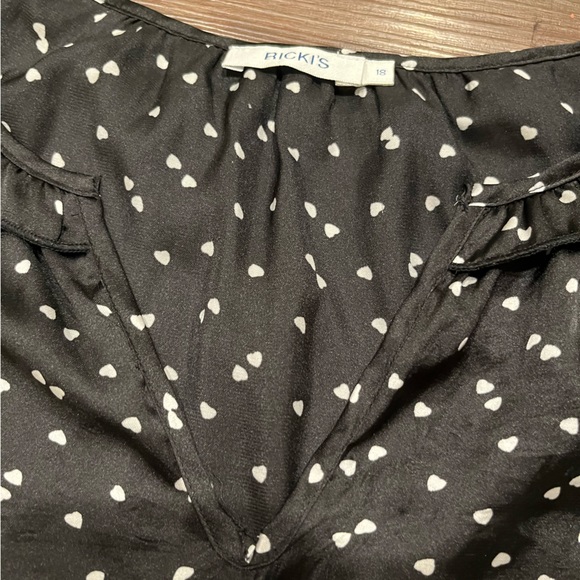 Plus heart print fancy work shirt - Picture 4 of 6